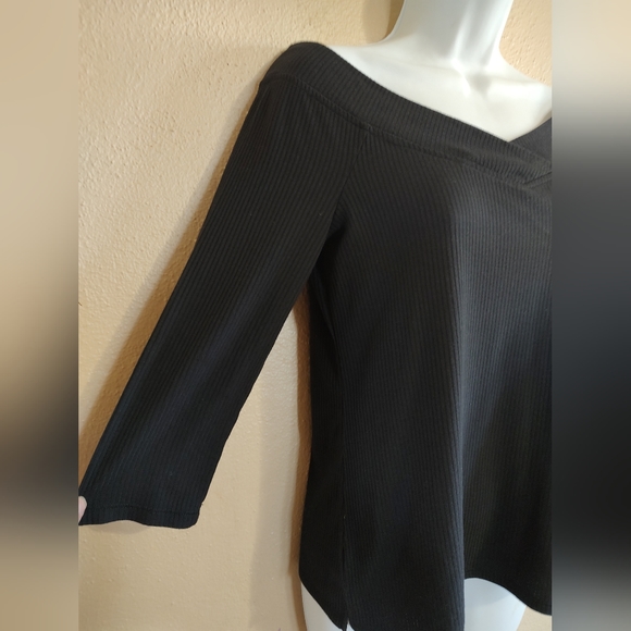 Ribbed Black Off Shoulder Blouse 3/4 Sleeves 0+0 Stitch Fix Size Small Medium - Picture 4 of 10
